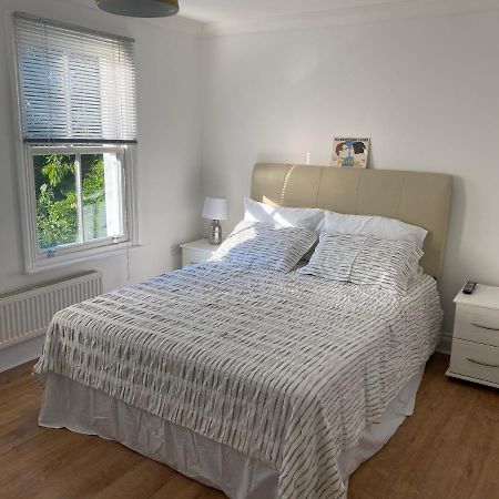 Modern Coastal Cottage 5 Minutes From The Ocean -Pet Friendly Рамсгейт Екстериор снимка