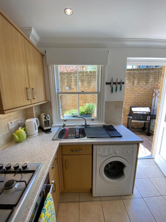 Modern Coastal Cottage 5 Minutes From The Ocean -Pet Friendly Рамсгейт Екстериор снимка